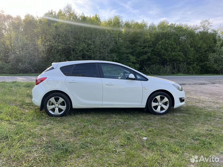 Opel Astra 1.6 МТ, 2013, 222 760 км