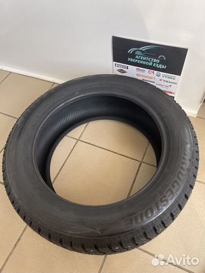 Bridgestone Blizzak Spike-02 215/60 R16 95T