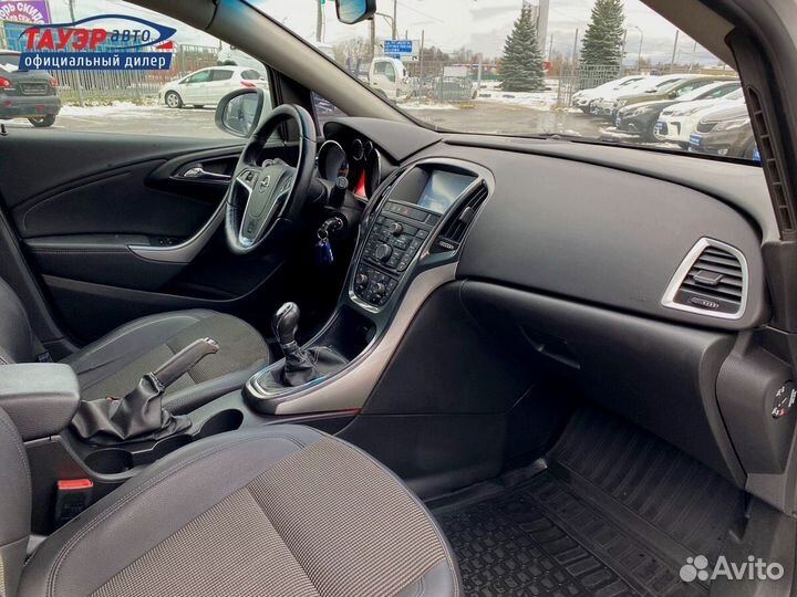 Opel Astra 1.6 МТ, 2013, 136 165 км