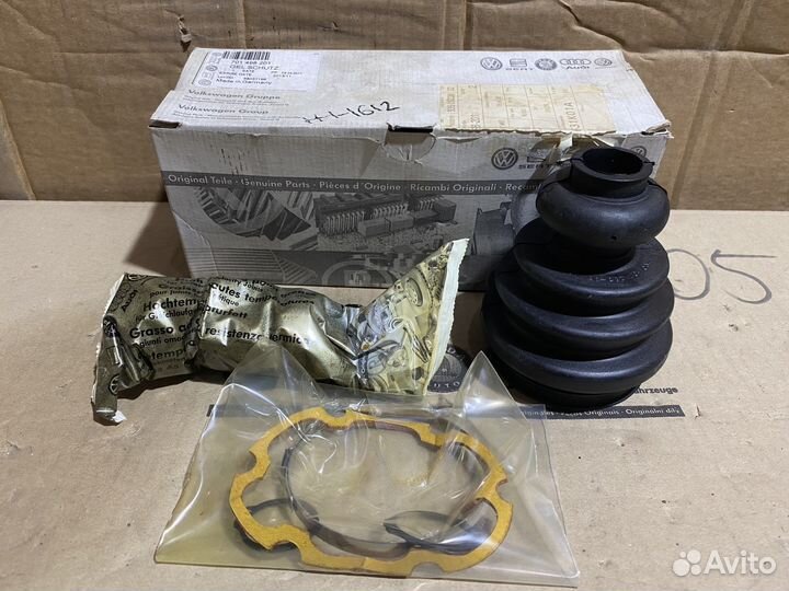 Пыльник шруса внутреннего Volkswagen T4 701498201