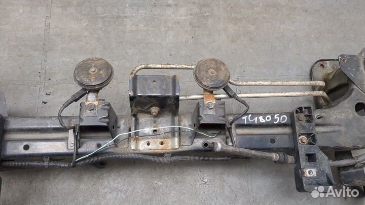 Усилитель бампера передний Citroen C-Crosser, 2010