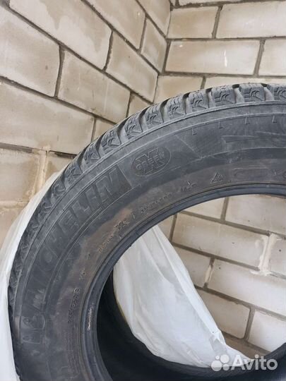 Michelin X-Ice North 235/65 R18