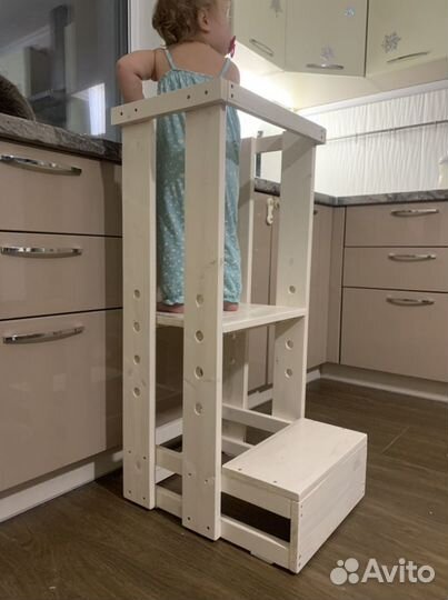 Башня помощника монтессори