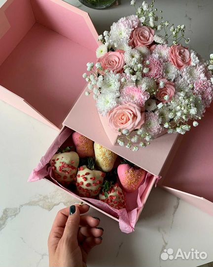 Клубника в шоколаде букеты