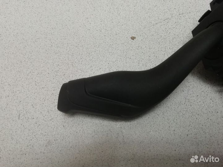 Переключатель поворотов подрулевой 5223551