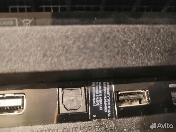 Sony playstation 4 PS4 pro 1tb и 4 диска с играми