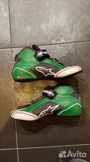 Продам экипировку для картинга