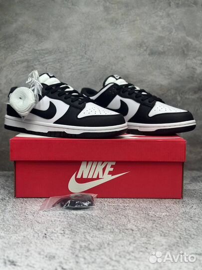 Кроссовки Nike SB Dunk Low черно-белые