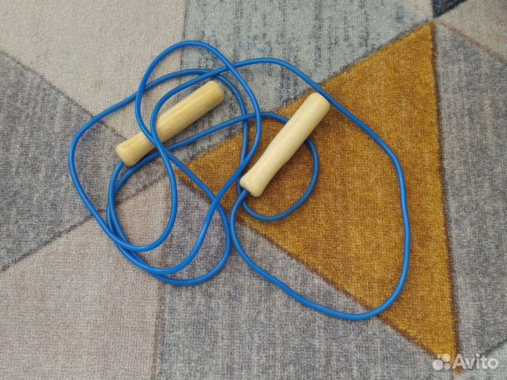 Скакалка и обруч