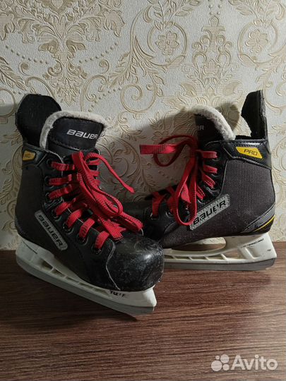 Коньки хоккейные детские