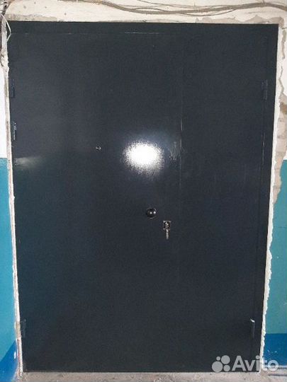 Дверь входная металлическая