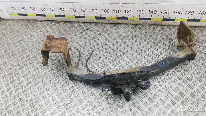 Фаркоп (прицепное устройство) на Киа Соренто 1