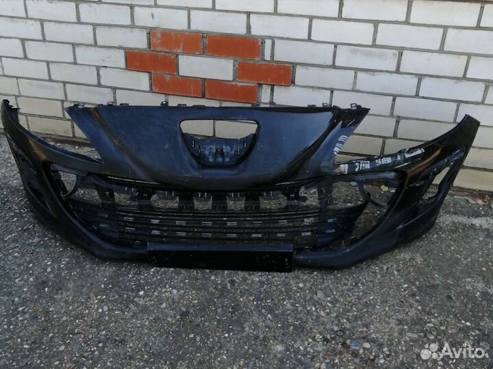 Бампер передний peugeot 308 дорест
