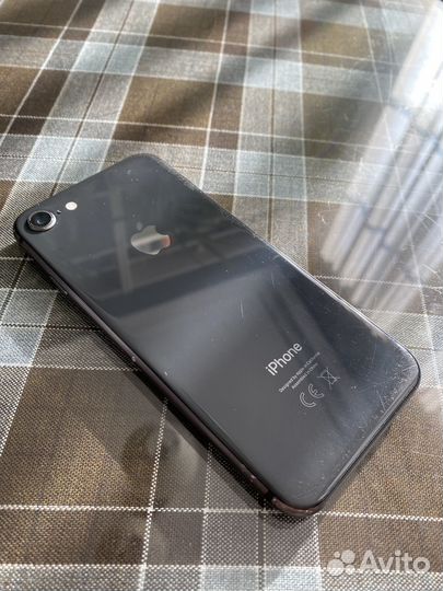 iPhone 8, 64 ГБ