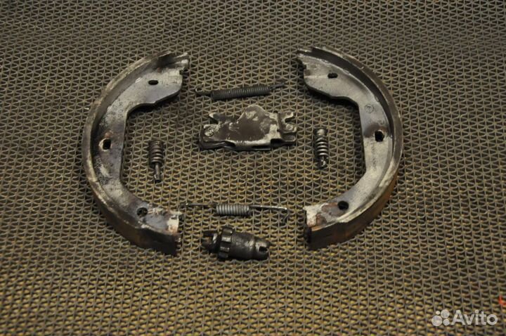 Механизм стояночного тормоза BMW 5 series E60