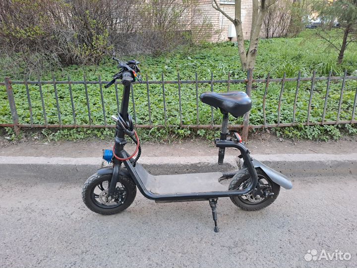 Электросамокат iconbit kick scooter trident 120t