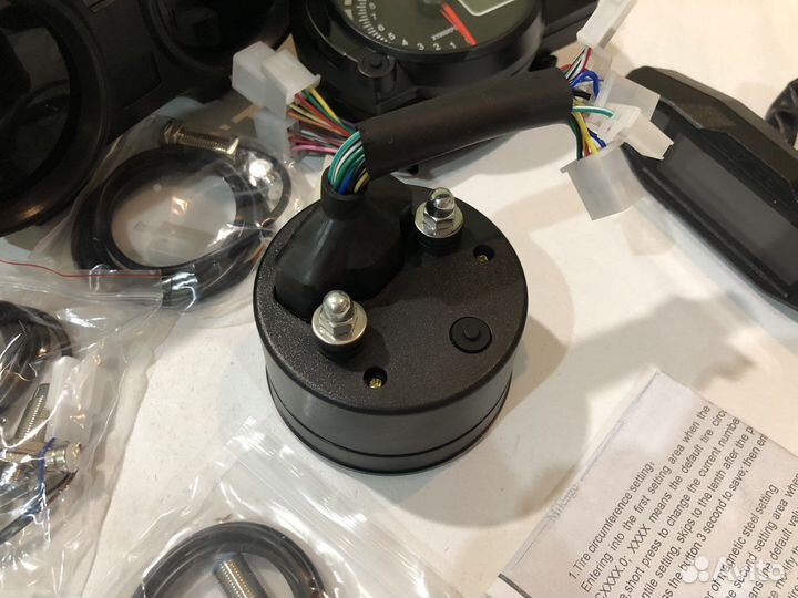 Приборная панель на мотоцикл