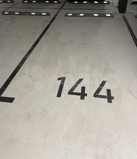 Машиноместо, 14 м²