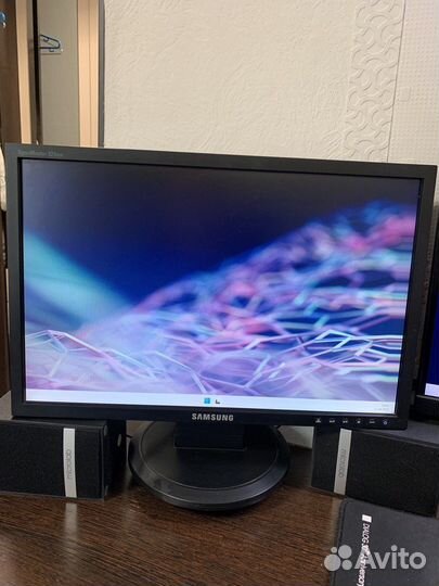 Монитор Samsung 19 SyncMaster 923nw