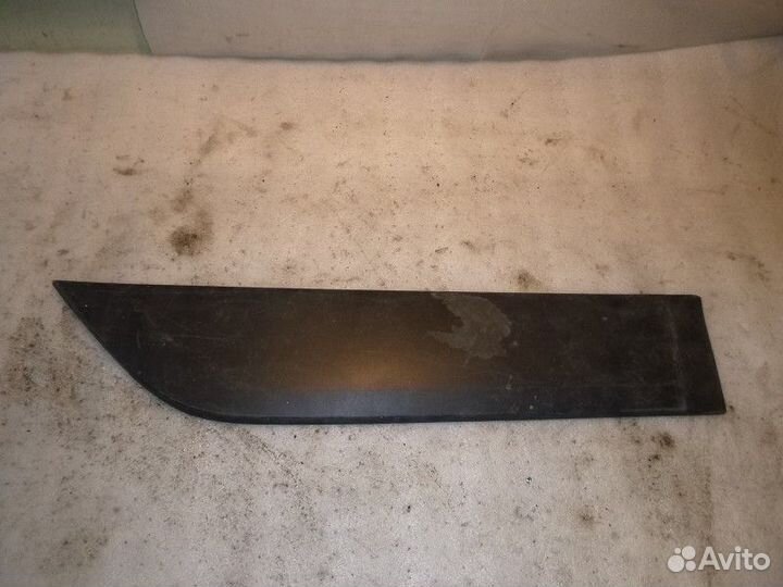 Накладка задней правой двери hyundai tucson tucson 2004