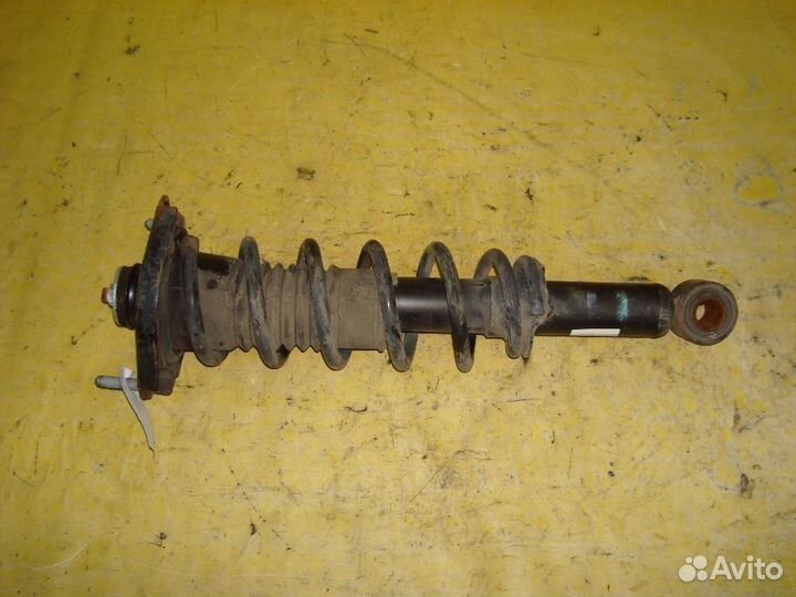 Стойка Toyota Wish ZNE10G (Заднее)