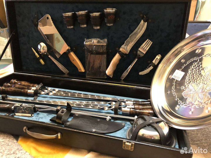 Подарочный набор для шашлыка (набор шампуров, нож