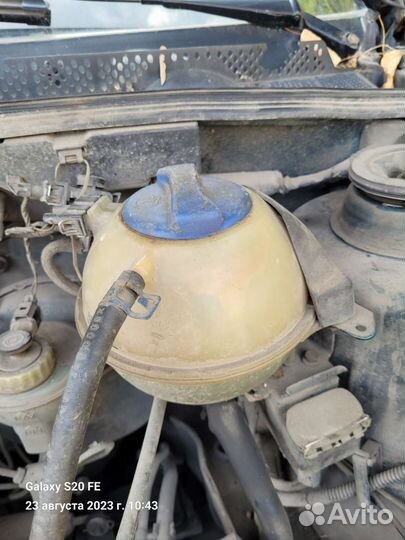 Расширительный бачок Volkswagen Golf lll