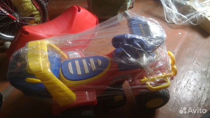 Детский электромобиль