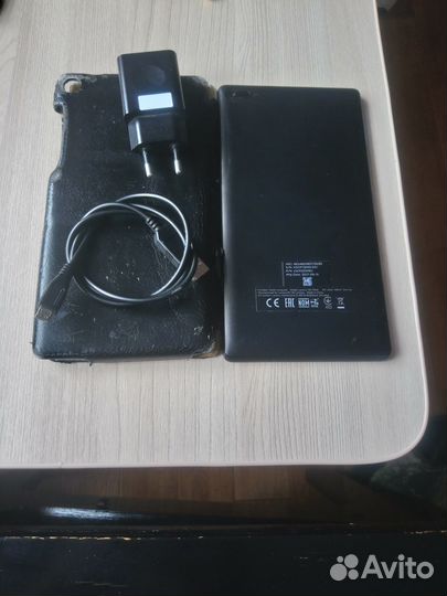 Планшет Леново TAB4 тв-7304i