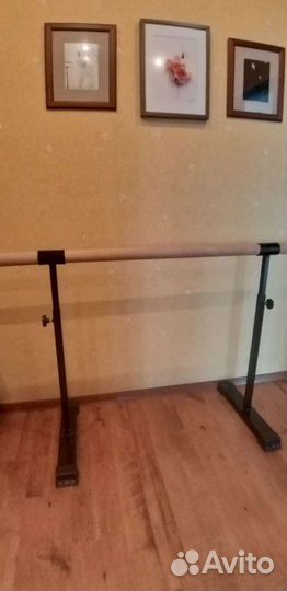 Мобильный балетный станок однорядный