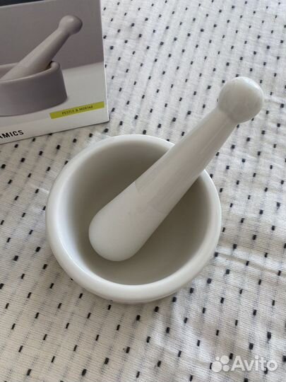 Ступка с пестиком Loveramics, новая