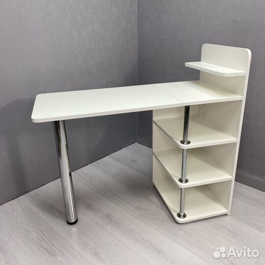 Стол для маникюра в наличии в Новосибирске