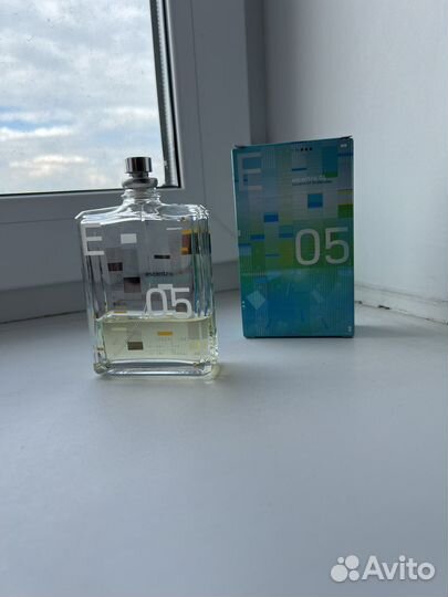 Escentric molecules 02, 05