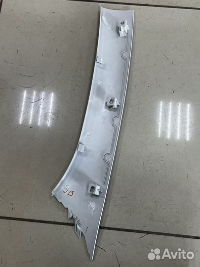 Декоративная стойка на LADA Vesta