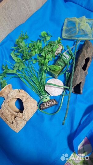 Камни и декорации для аквариума