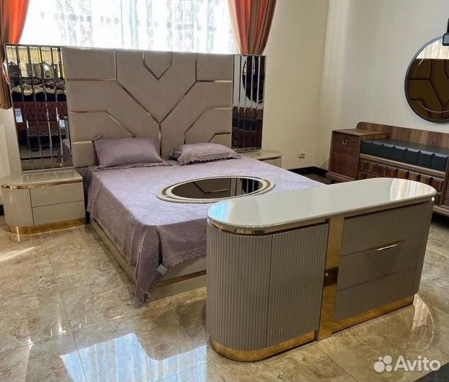 Спальня Ницца luxury кровать1,8/6Д шкаф цвет мокко