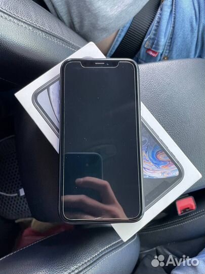 iPhone xr 64gb