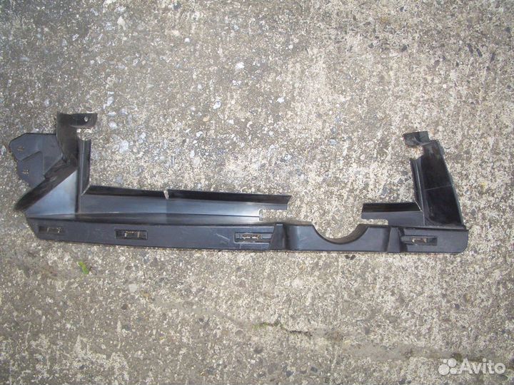 Дефлектор радиатора Рено Доккер с12