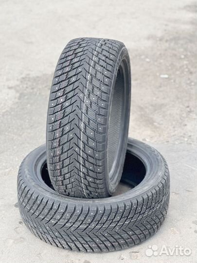 Zmax Winternova Stud II 255/45 R19 83H