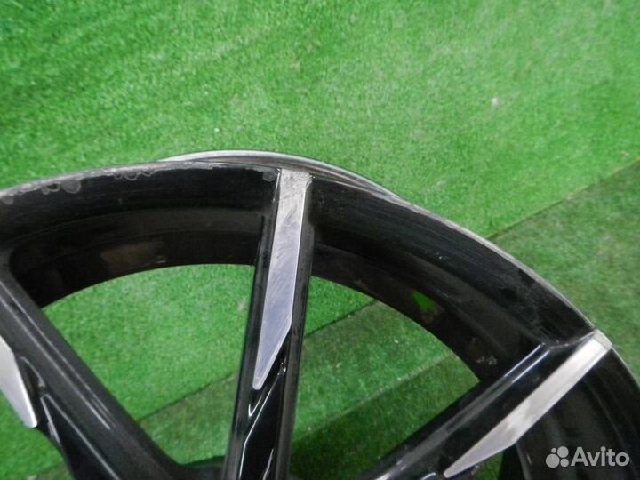 Диск литой R22 Maserati Levante (2016-н.в.) Lexani