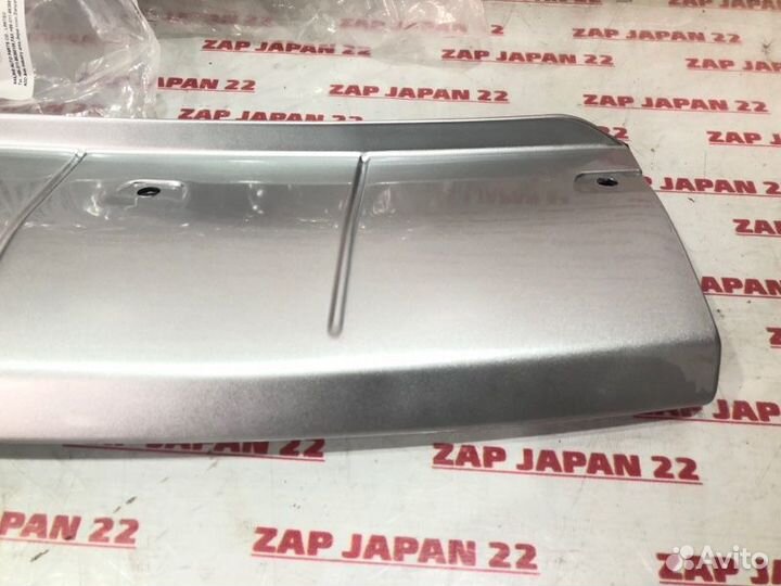 Накладка бампера передняя Mitsubishi Outlander 1