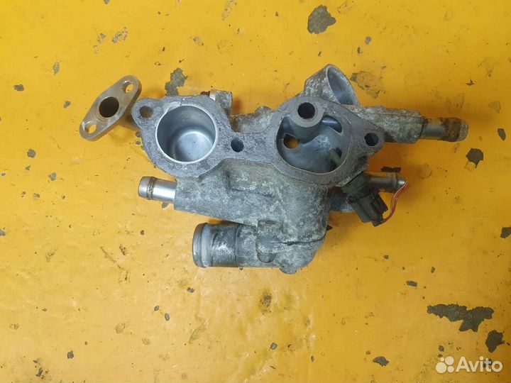 Корпус термостата для двс с егр 1.8 2.0 2.4 4b10 4