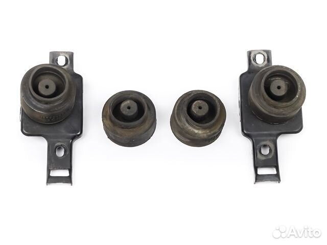 Кронштейн крепления радиатора Toyota Alphard