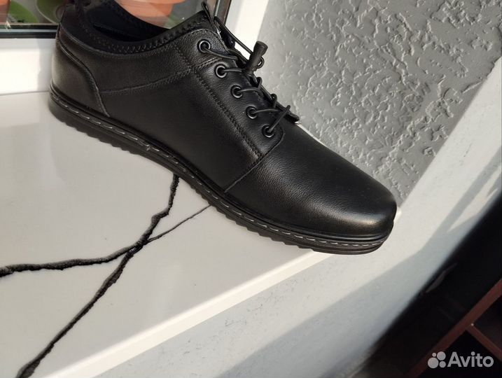 Ботинки туфли весенние мужские кожаные 43 Kari