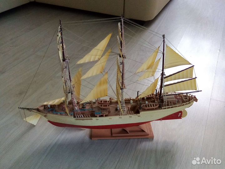 Советский парусник Товарищ (1:185)