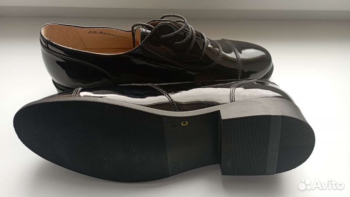 Туфли женские лаковые 40 размер