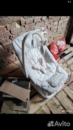 Шезлонг для новорожденных