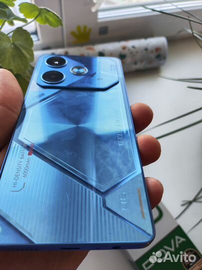 TECNO Pova 6, 8/256 ГБ