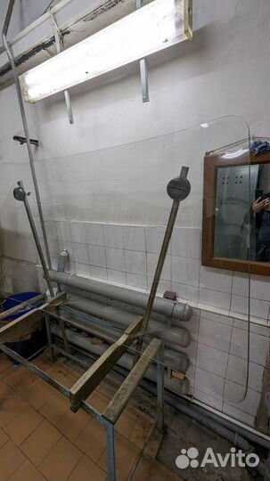 Стекло лобовое Pisten Bully 200, 300