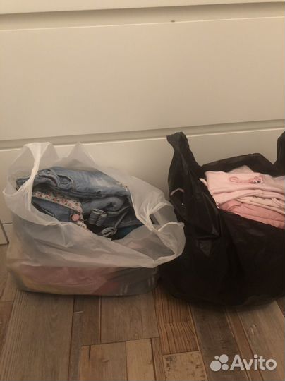 Два пакета одежды на девочку 74-80. Бронь